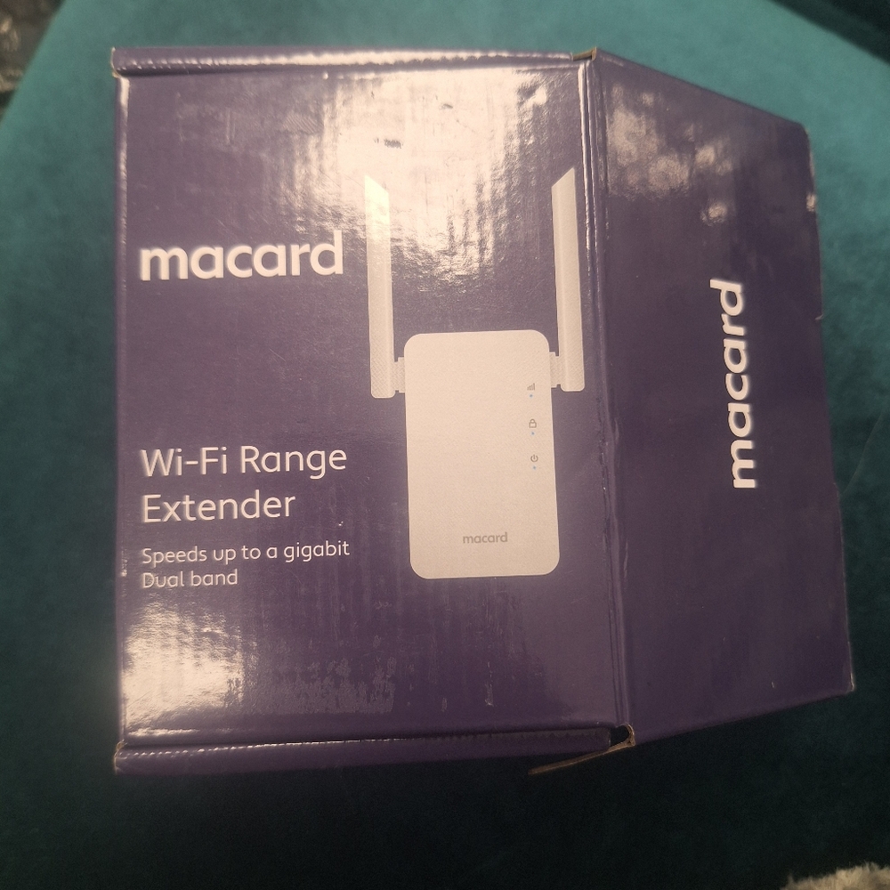 MACARD RE1200 Dual Band Wi-Fi Extender with 1Gbps Ethernet port - New in box